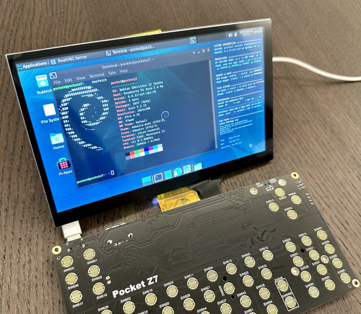 Pocket Z hopes to release compact PDA lookalike running Linux for under 0