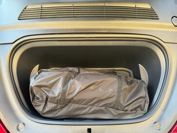 First Model Y air mattress reviews report on firmness and inflation speed as the storage bag fits in the frunk