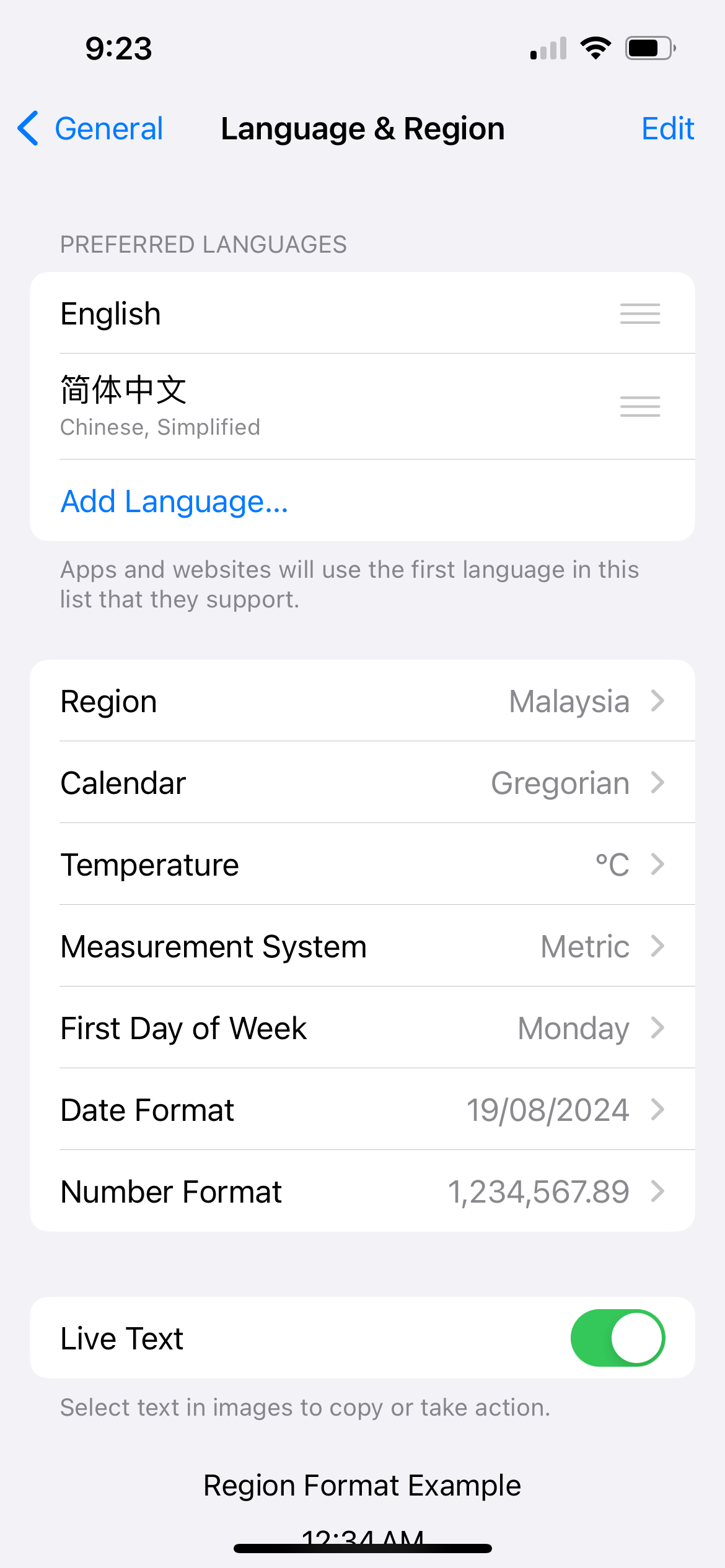 Siri Isn\'t Working on Your iPhone or iPad? 7 Problems Fixed