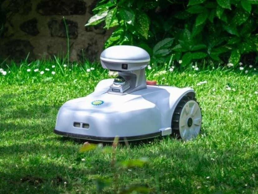 Sveaverken announces new Blix boundary wire-free robotic lawn mower