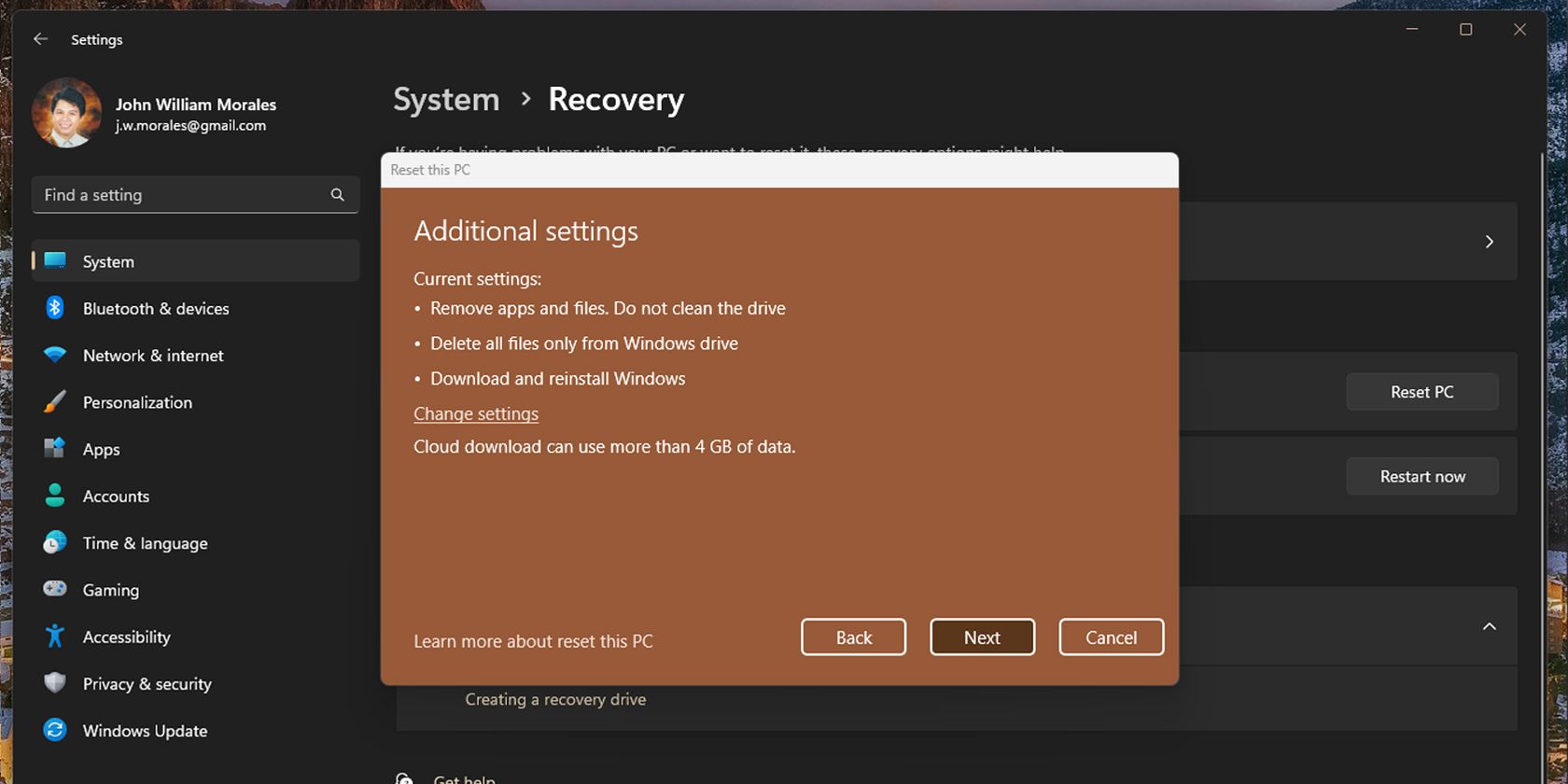 How to Quickly Remove Bloatware From Windows 11