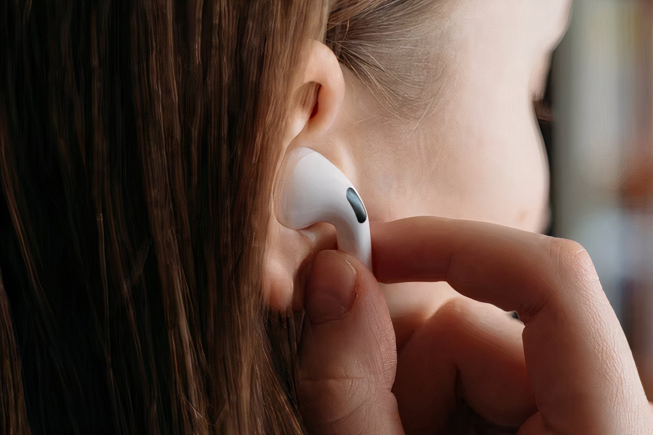 Here\'s How to Fix AirPods That Are Too Quiet