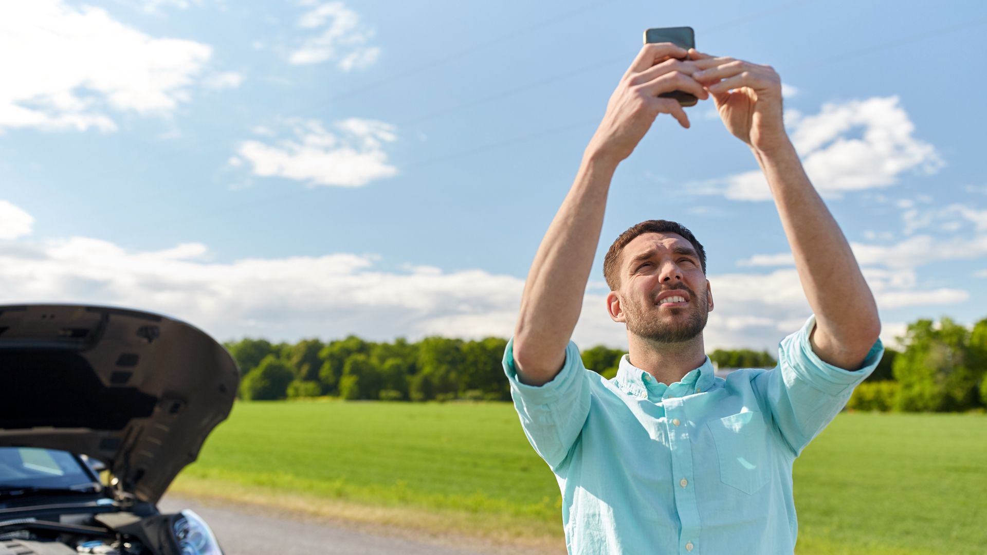 What to Know Before Buying a Car Phone Signal Booster