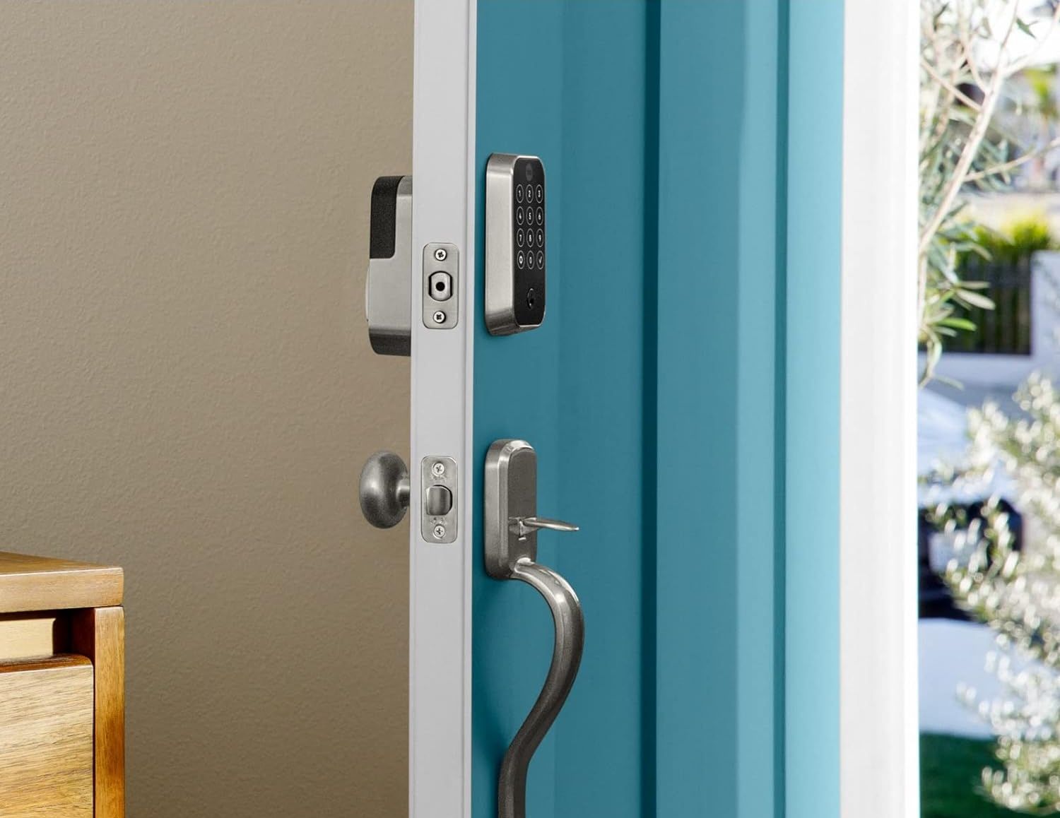 A Smart Lock Could Cost Less Than a Locksmith Service Call