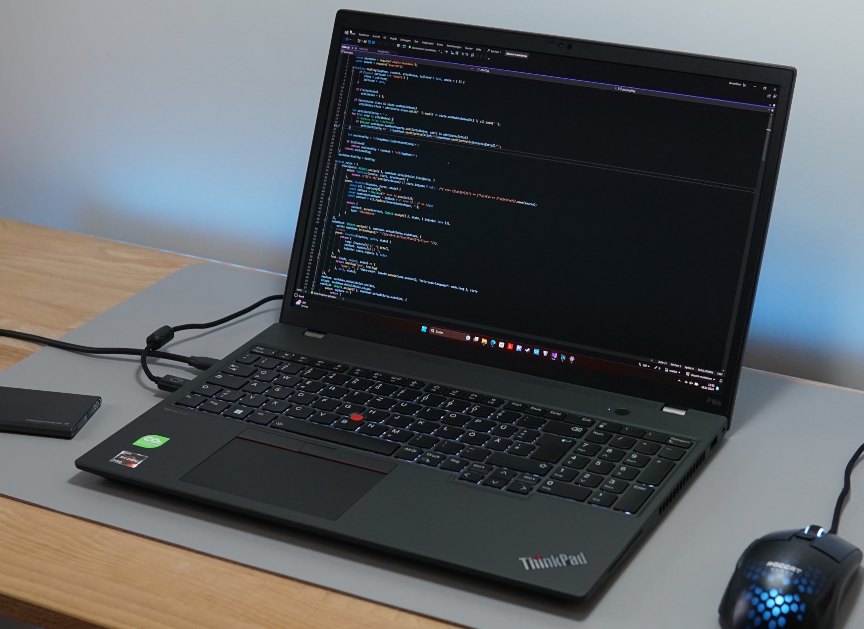 Deal | Lenovo ThinkPad P16s Gen 2 with 64GB memory and 4K OLED sees 63% price drop