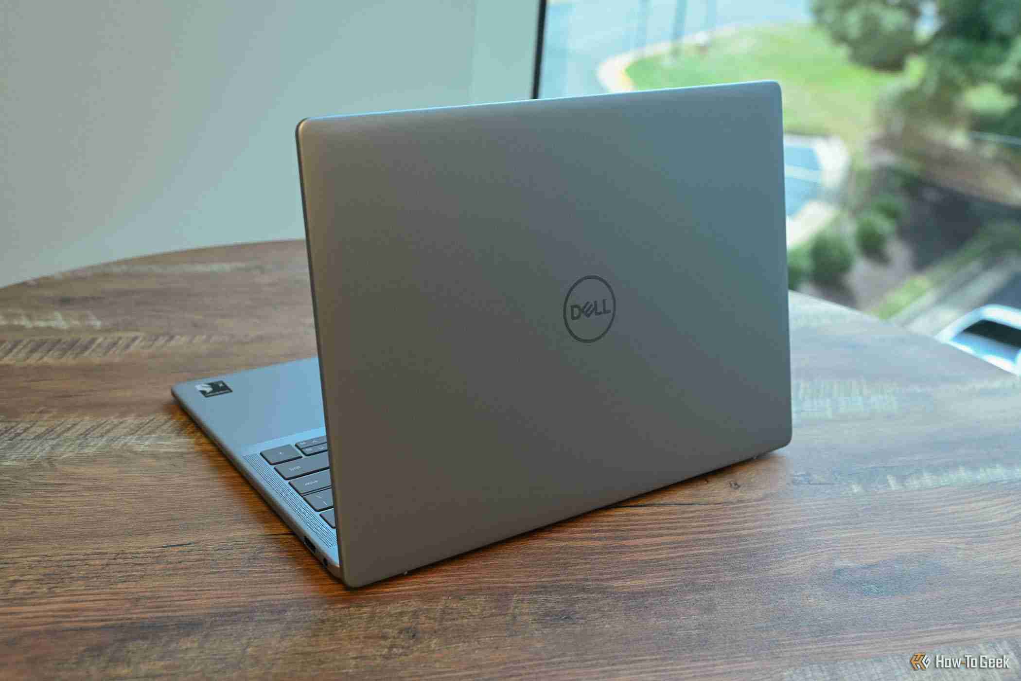 Dell Inspiron 14 Plus (7441) Laptop Review: A Basic Introduction for Snapdragon Newbies