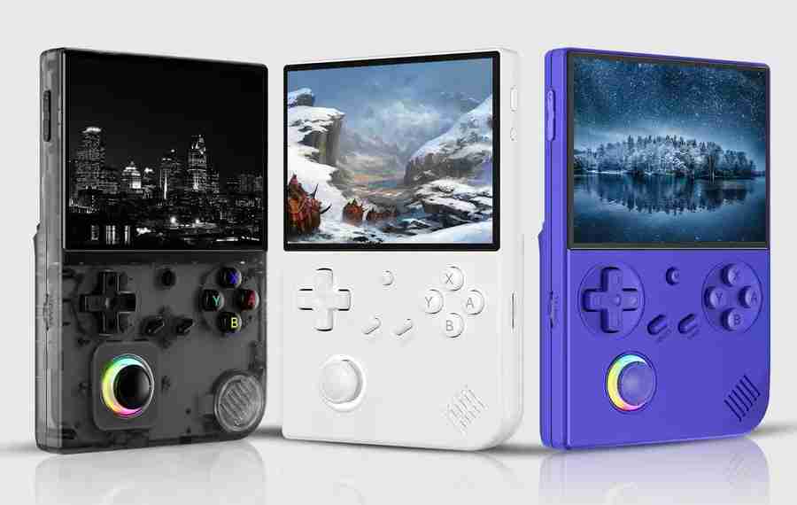 Anbernic RG40XX V released globally with pocket-sized dimensions and budget-friendly pricing aimed at emulating up to Dreamcast, PlayStation and N64 games