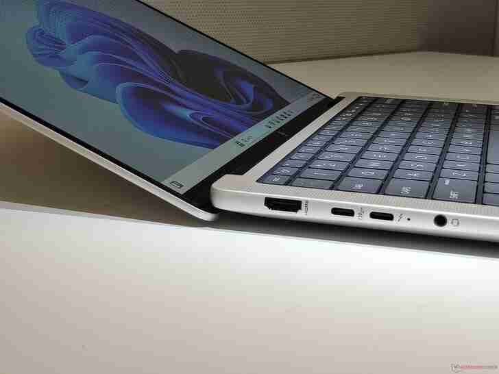 Hands on: HP EliteBook X G1a with AMD Ryzen AI 9 HX Pro 375 targets power users who do not need a dGPU