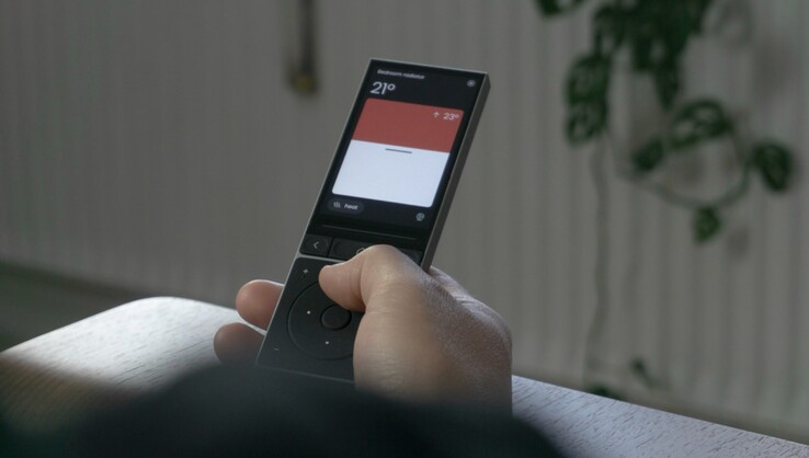 Remote 3 universal remote control comes with touchscreen, but without subscription or server obligation