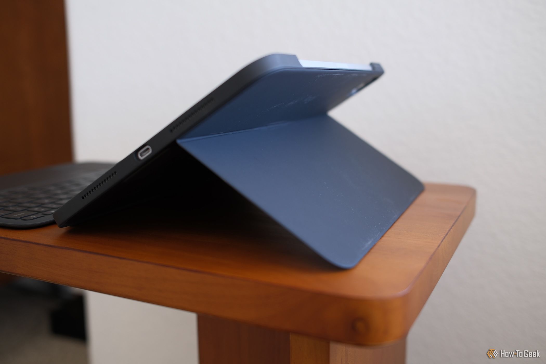 Logitech Combo Touch Review: A Suitable Alternative to Apple’s iPad Keyboard