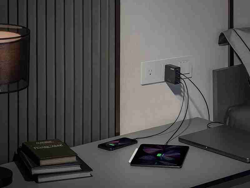 New Anker Zolo 4-Port Wall Charger with display rumored