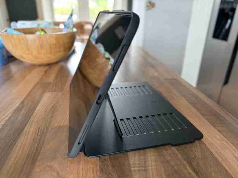 Review: ZUGU\'s iPad Pro Case Seamlessly Combines Functionality With Protection