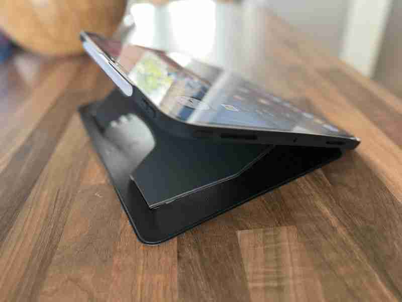 Review: ZUGU\'s iPad Pro Case Seamlessly Combines Functionality With Protection